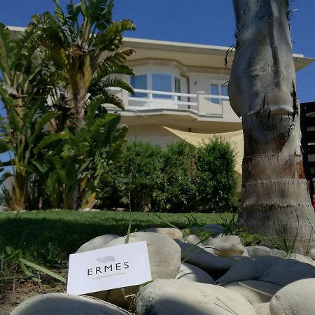Ermes Bed & Breakfast Avola Bagian luar foto
