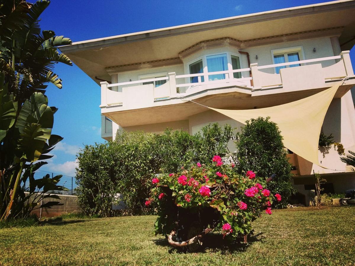 Ermes Bed & Breakfast Avola Bagian luar foto