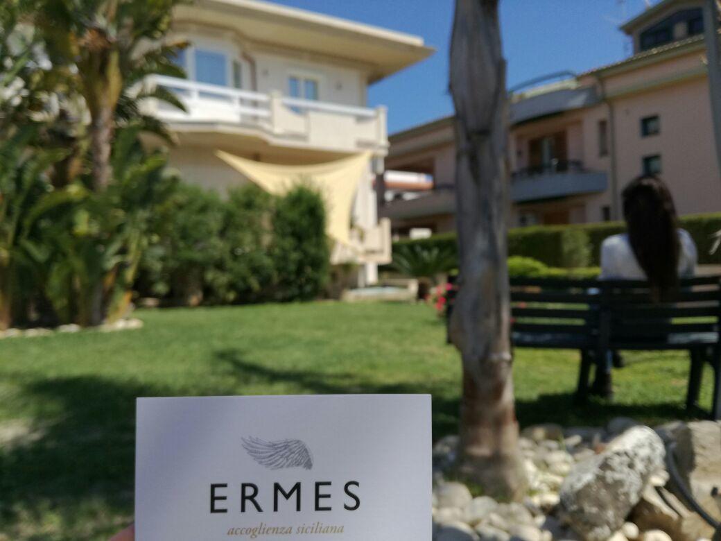 Ermes Bed & Breakfast Avola Bagian luar foto