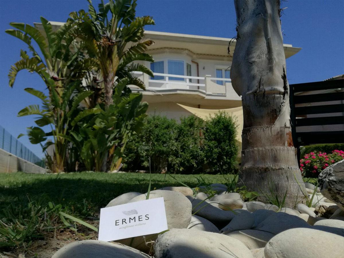 Ermes Bed & Breakfast Avola Bagian luar foto