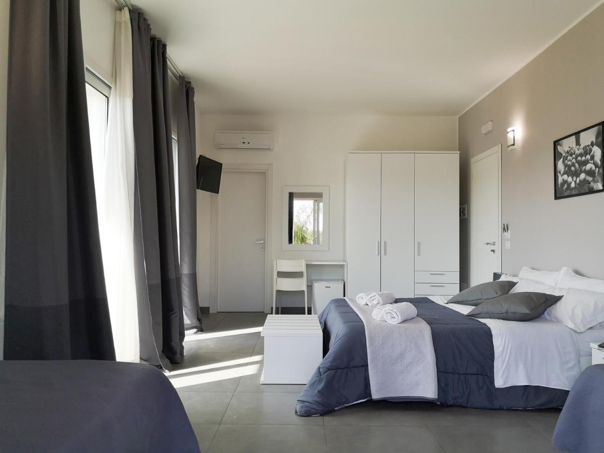 Ermes Bed & Breakfast Avola Bagian luar foto